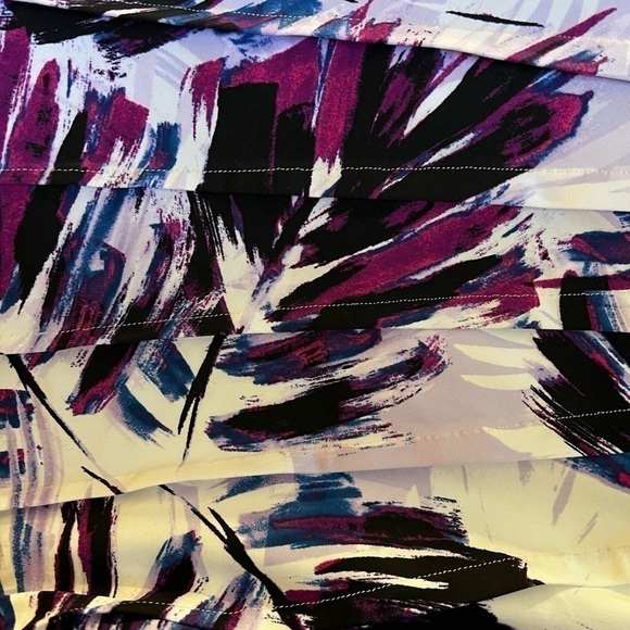 Calvin Klein Rosette Multi Island Feather Starburst One Piece Swimsuit - Picture 6 of 15